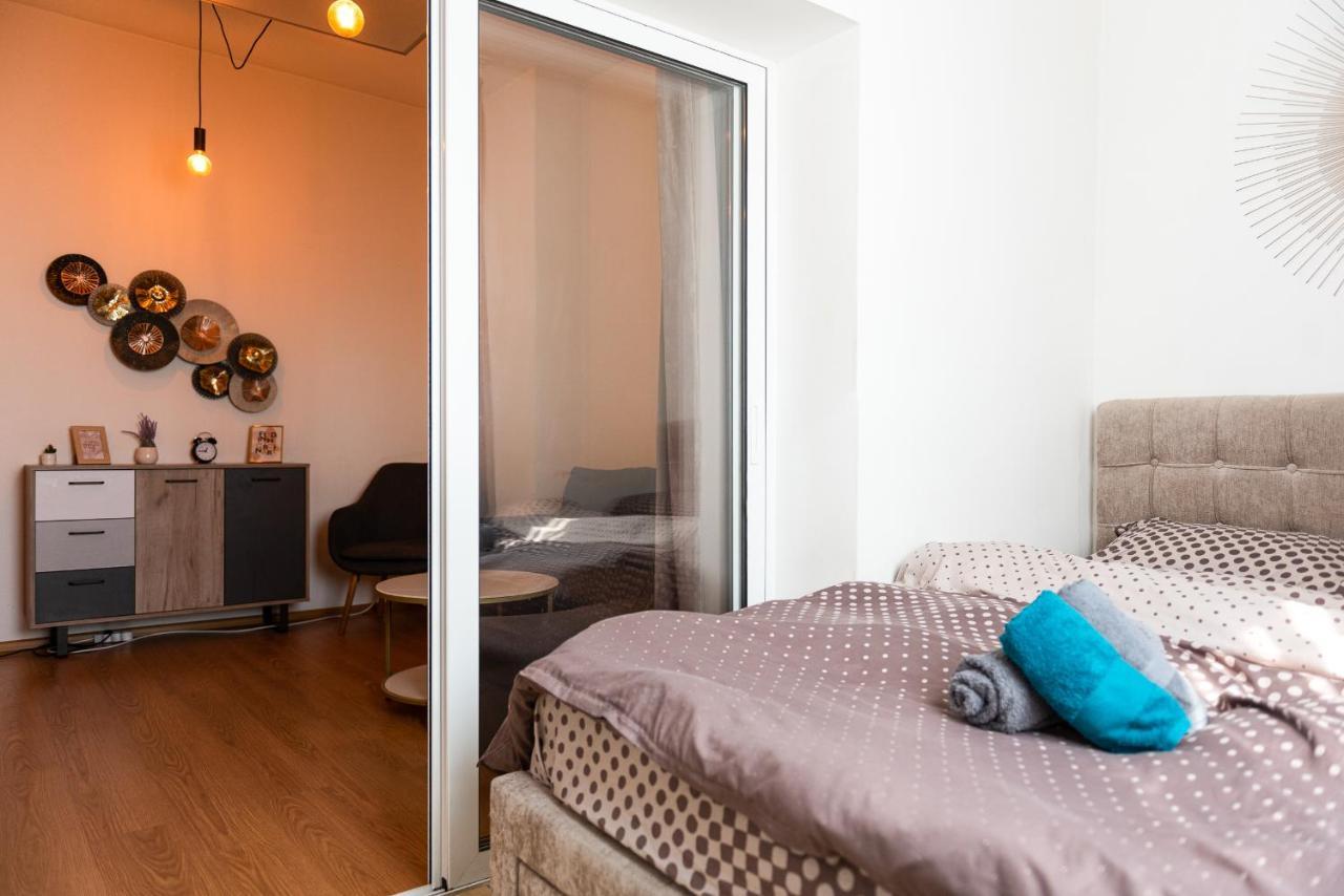 Apartment Ultra Modern Close To Old Town - Bucharest